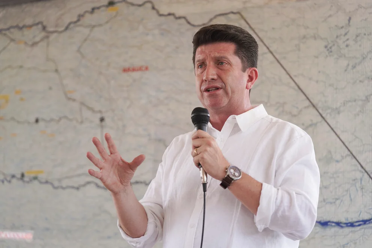 El ministro de Defensa, Diego Molano, asegur&oacute; que el Gobierno no se dejar&aacute; intimidar por los ataques perpetrados por el ELN.