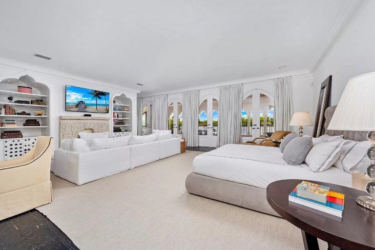 Inés Gómez Mont tiene una propiedad ubicada en Miami, Estados Unidos.