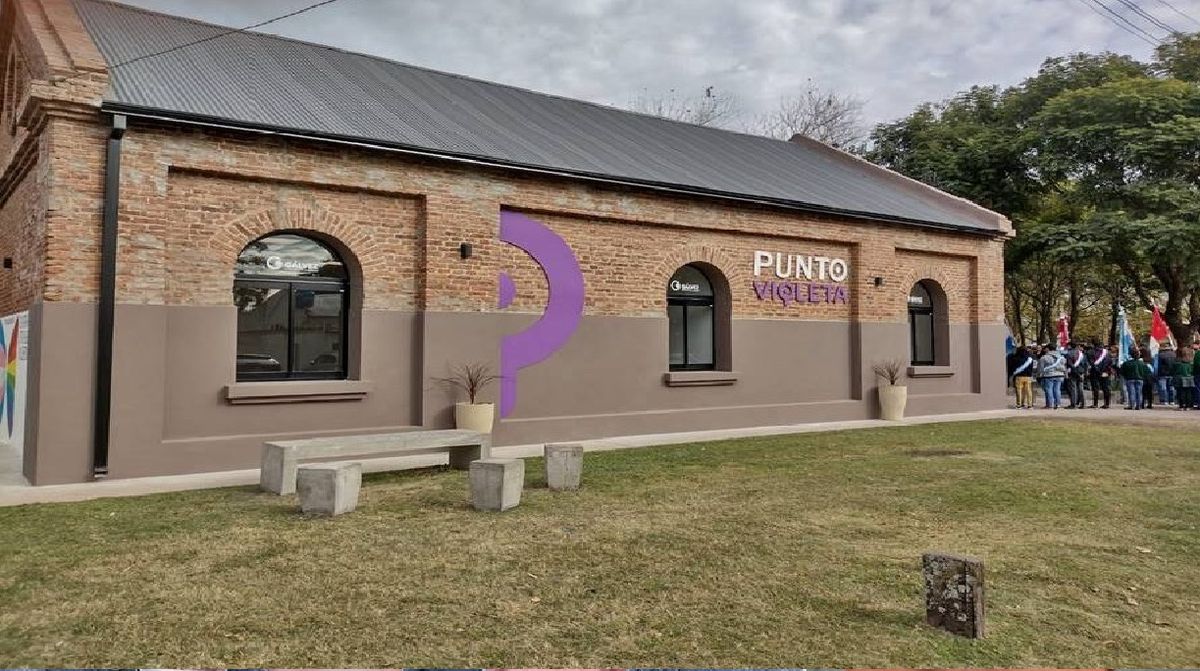La provincia inauguró el sexto Punto Violeta en la localidad de Gálvez