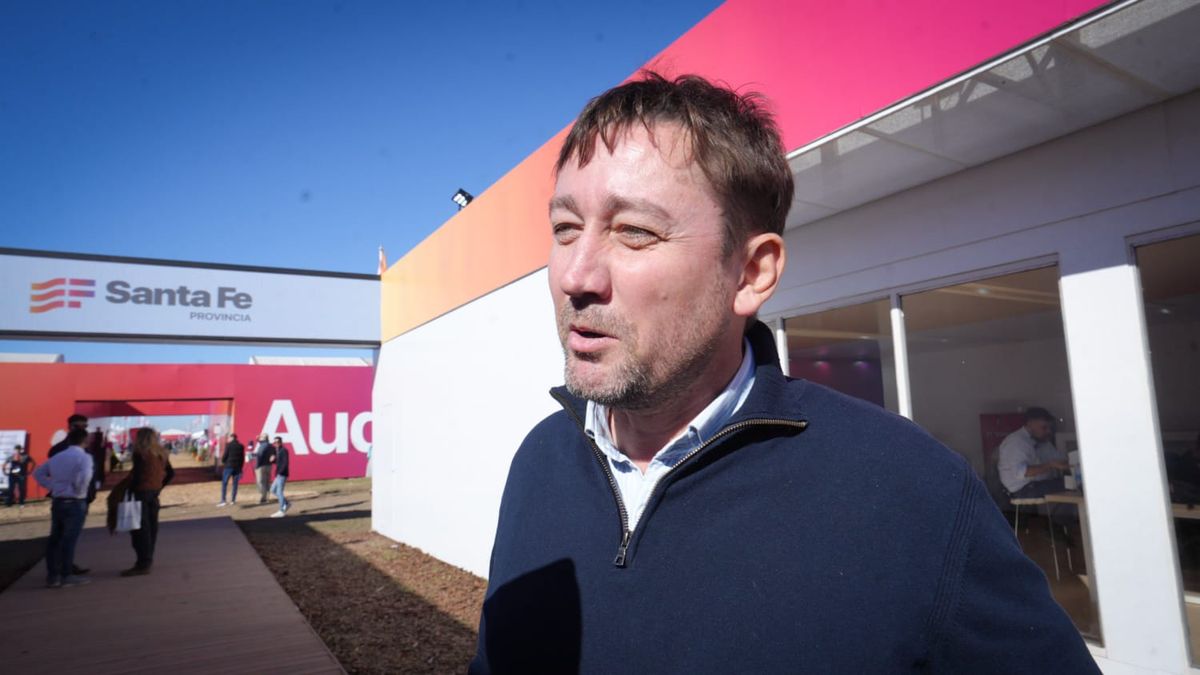 El Senador Esteban Motta estuvo presente en la Agroactiva 2025 que se realiza en Armstrong.