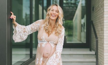 Un gesto en la Navidad de Luisana Lopilato alimentó especulaciones de embarazo. Un gesto en la Navidad de Luisana Lopilato alimentó especulaciones de embarazo.
