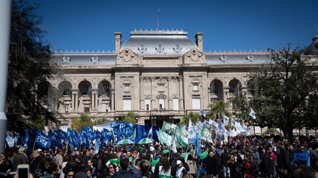 Aire de Santa Fe | casa de gobierno 10.jpg