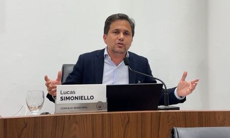Lucas Simoniello, concejal (UCR – Unidos). Lucas Simoniello, concejal (UCR – Unidos).