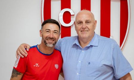 Unión confirmó al Kily González como DT hasta 2025. Unión confirmó al Kily González como DT hasta 2025.