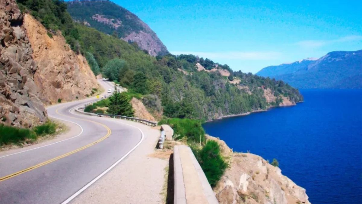 Así es el camino de la Ruta de los Siete Lagos. Así es el camino de la Ruta de los Siete Lagos.