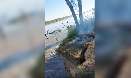 El desmoronamiento fue en el norte del puente Victoria-Rosario. Mirá el video. El desmoronamiento fue en el norte del puente Victoria-Rosario. Mirá el video.