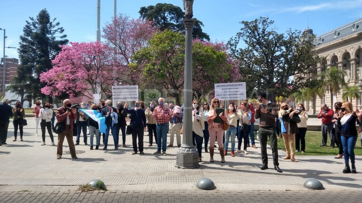 Los abogados piden la reactivación de la Justicia para poder realizar su trabajo.&nbsp;