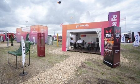 El gobierno presentó en Expoagro cupos de financiamiento por más de 145.000 millones de pesos para activar la producción santafesina. El gobierno presentó en Expoagro cupos de financiamiento por más de 145.000 millones de pesos para activar la producción santafesina.