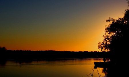 La naturaleza y el buen servicio hotelero y gastronómico se unen en Coronda para ofrecer al turista una experiencia inolvidable. La naturaleza y el buen servicio hotelero y gastronómico se unen en Coronda para ofrecer al turista una experiencia inolvidable.