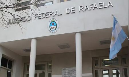 El Juzgado de Rafaela se encuentra actualmente sin juez titular y es permanentemente subrogado por otros jueces de la jurisdicción. El Juzgado de Rafaela se encuentra actualmente sin juez titular y es permanentemente subrogado por otros jueces de la jurisdicción.