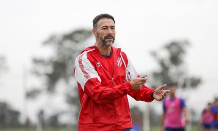 El Kily González prepara dos sorpresas para el debut de Unión ante Banfield. El Kily González prepara dos sorpresas para el debut de Unión ante Banfield.
