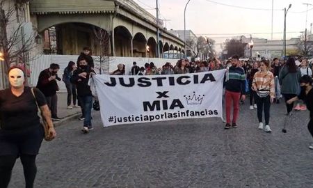 Cientos de rafaelinos participaron de la marcha en reclamo de justicia por Mía. Cientos de rafaelinos participaron de la marcha en reclamo de justicia por Mía.