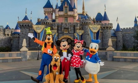Disney despedirá a 28 mil empleados de sus parques de diversiones Disney despedirá a 28 mil empleados de sus parques de diversiones