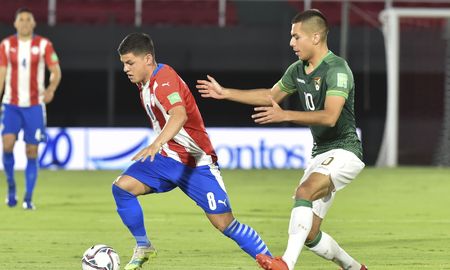 Este lunes, Paraguay y Bolivia juegan por el Grupo A de la Copa América de Brasil. El encuentro comenzará a las 21 de Argentina. Este lunes, Paraguay y Bolivia juegan por el Grupo A de la Copa América de Brasil. El encuentro comenzará a las 21 de Argentina.
