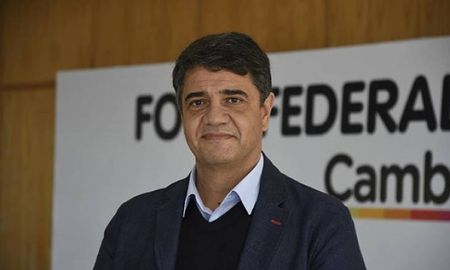 El jefe de gobierno porteño, Jorge Macri, anunciará viernes el desdoblamiento de las elecciones legislativas del próximo año en la Ciudad de Buenos Aires. El jefe de gobierno porteño, Jorge Macri, anunciará viernes el desdoblamiento de las elecciones legislativas del próximo año en la Ciudad de Buenos Aires.