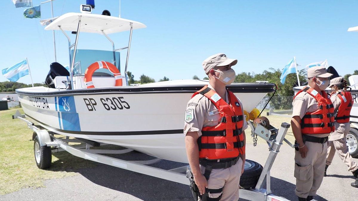 La entrega de las lanchas fue encabezada por la ministra de Seguridad