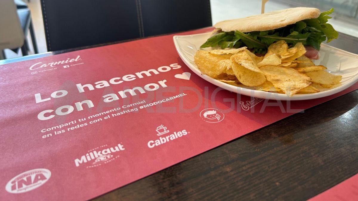 En la carta de Carmiel ya se incluyen diferentes tipos de sándwich y desayunos. En la carta de Carmiel ya se incluyen diferentes tipos de sándwich y desayunos.