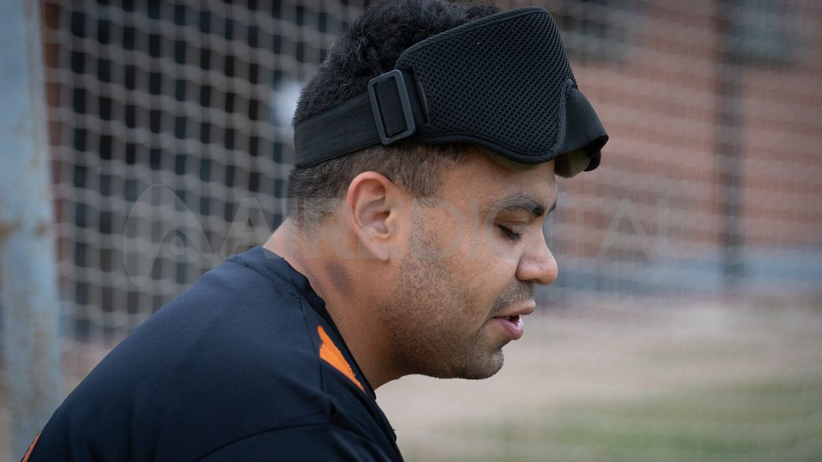 Maxi entrena tres veces a la semana con los Búhos, dos días va al gimnasio con un preparador físico y viaja a Buenos Aires 5 días al mes a entrenar la selección. Maxi entrena tres veces a la semana con los Búhos, dos días va al gimnasio con un preparador físico y viaja a Buenos Aires 5 días al mes a entrenar la selección.