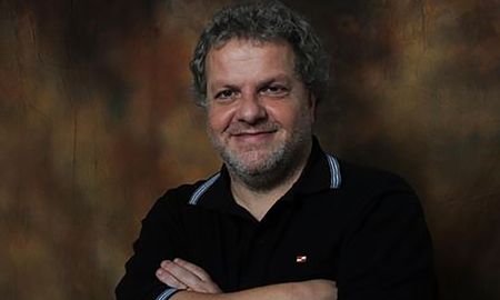 Mauricio Maronna era un conocido periodista y editorialista político de la ciudad de Rosario. Mauricio Maronna era un conocido periodista y editorialista político de la ciudad de Rosario.