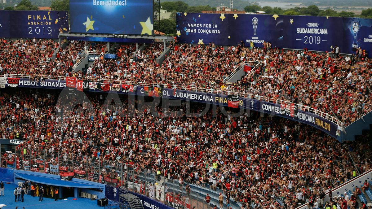 Colón dejó una huella que hizo que Asunción se repita como sede, y este 2025 será la tercera final de la Copa Sudamericana en la Olla. Colón dejó una huella que hizo que Asunción se repita como sede, y este 2025 será la tercera final de la Copa Sudamericana en la Olla.