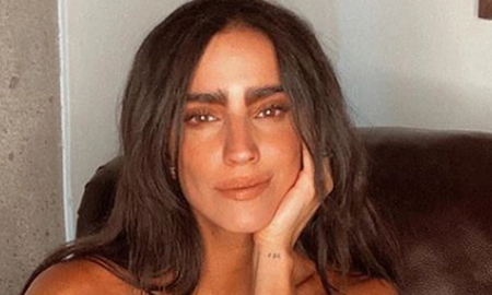 La actriz, Bárbara de Regil, mostró desde sus redes sociales cómo fue que acudió con una de sus doctoras para que la inoculara. La actriz, Bárbara de Regil, mostró desde sus redes sociales cómo fue que acudió con una de sus doctoras para que la inoculara.