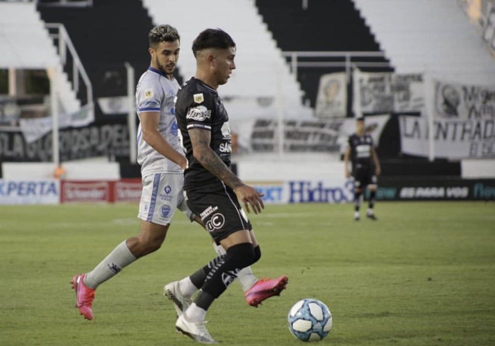 En Santiago del Estero no hubo ventajas en el debut de ambos equipos en la Zona Complementación.