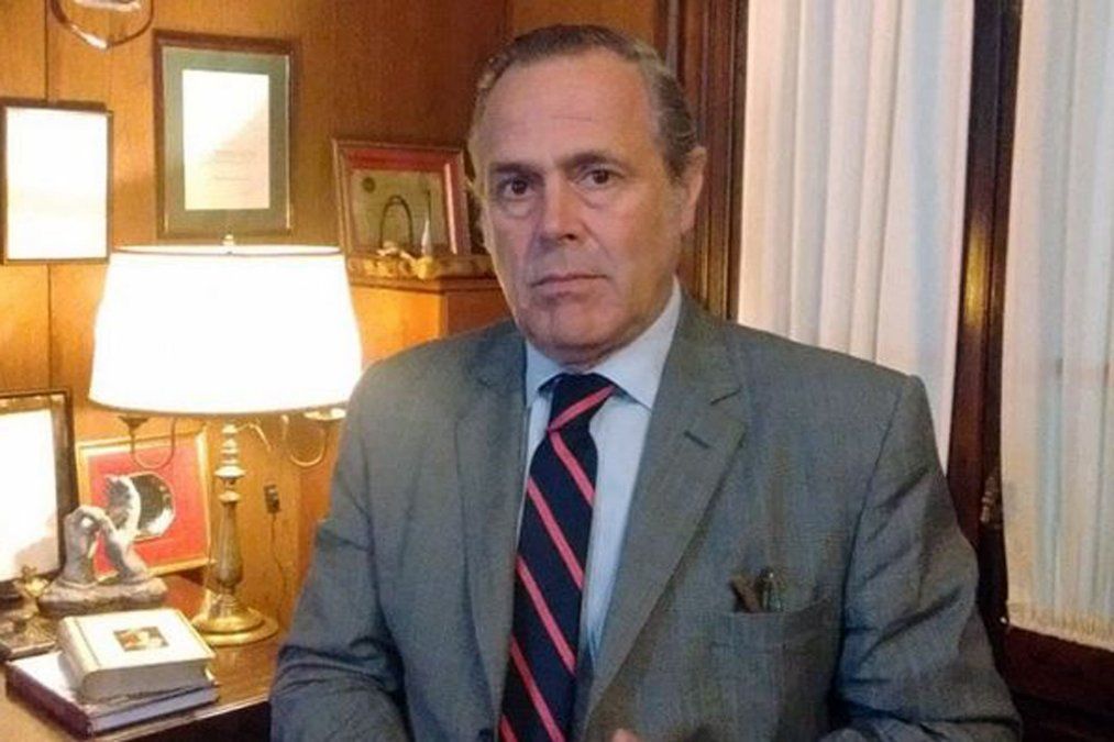 El juez federal Carlos Villafuerte Ruzo se hizo conocido en la década del 90 por tener a su cargo la causa por la muerte de Carlos Ménem Jr. El juez federal Carlos Villafuerte Ruzo se hizo conocido en la década del 90 por tener a su cargo la causa por la muerte de Carlos Ménem Jr.