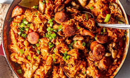 Qué es y cómo se hace el jambalaya, el plato de arroz más popular del sur de Estados Unidos Qué es y cómo se hace el jambalaya, el plato de arroz más popular del sur de Estados Unidos