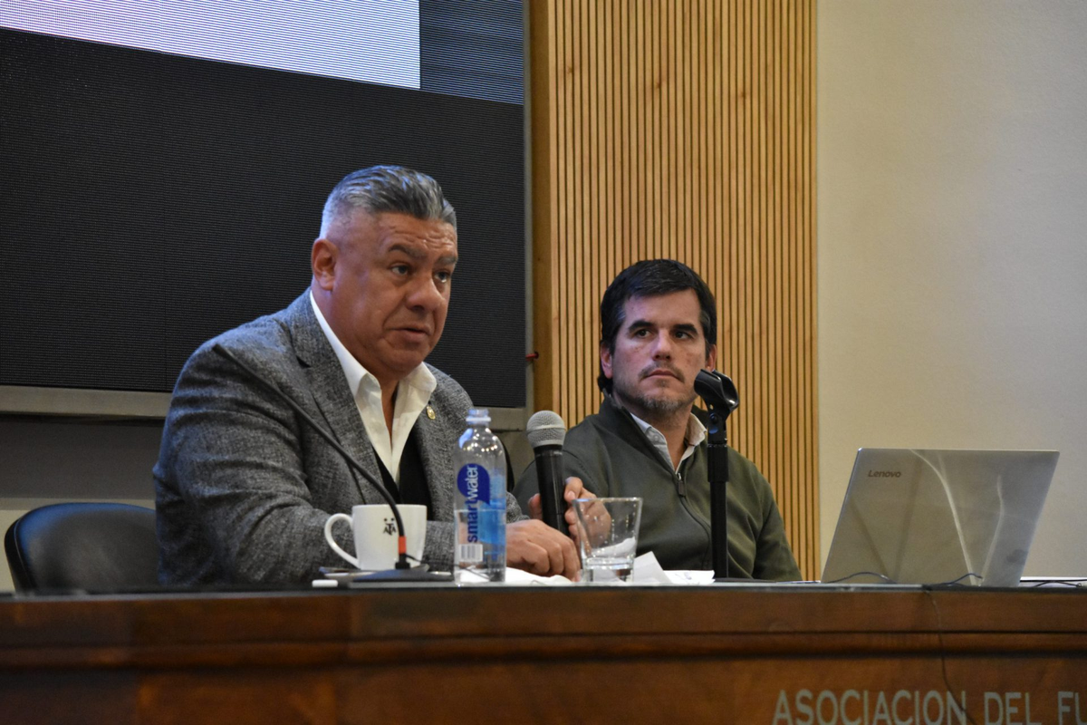 Tras la reunión Tapia-Vignatti, se decidió pasar todo a un cuarto intermedio programado para este miércoles. Tras la reunión Tapia-Vignatti, se decidió pasar todo a un cuarto intermedio programado para este miércoles.