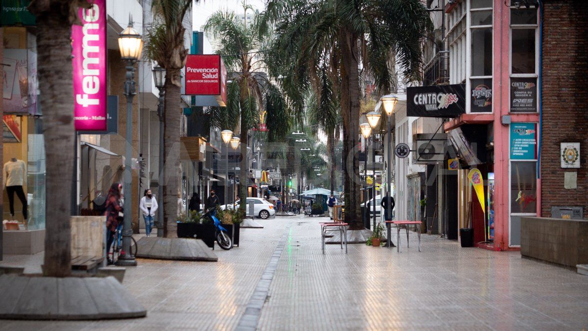 Este lunes habrá actividad parcial en el sector comercial.