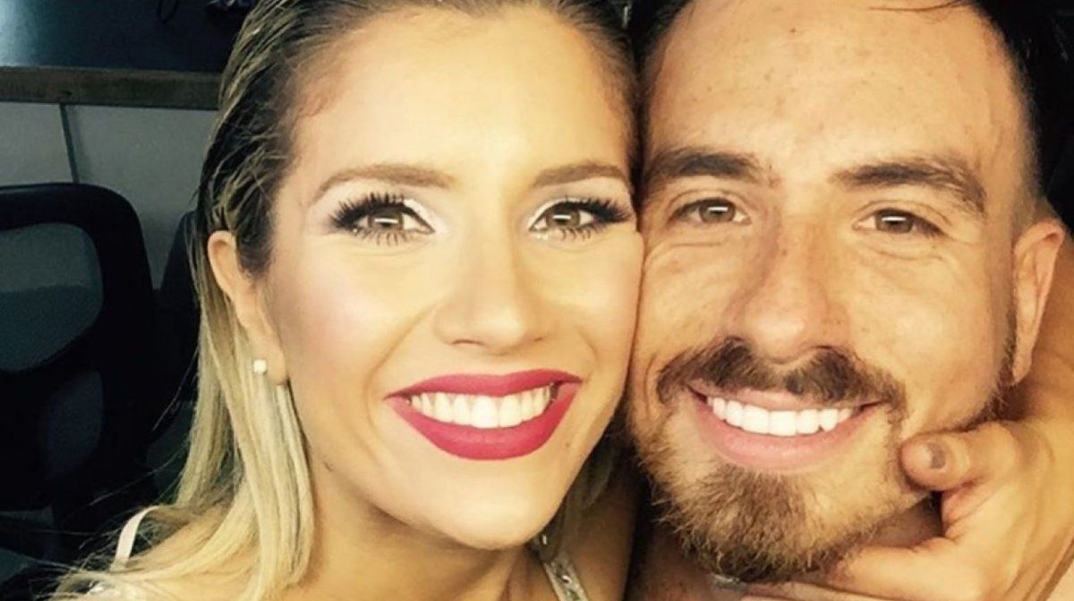 Laurita y Fede Bal iniciaron su romance en medio de un escándalo por infidelidad. Él salía con Barbie Vélez, mientras que ella estaba con Federico Hoppe.