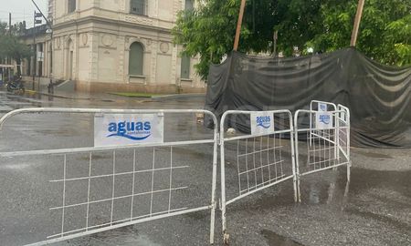 El socavón de Bulevar y 9 de Julio podría habilitarse en diciembre. El socavón de Bulevar y 9 de Julio podría habilitarse en diciembre.