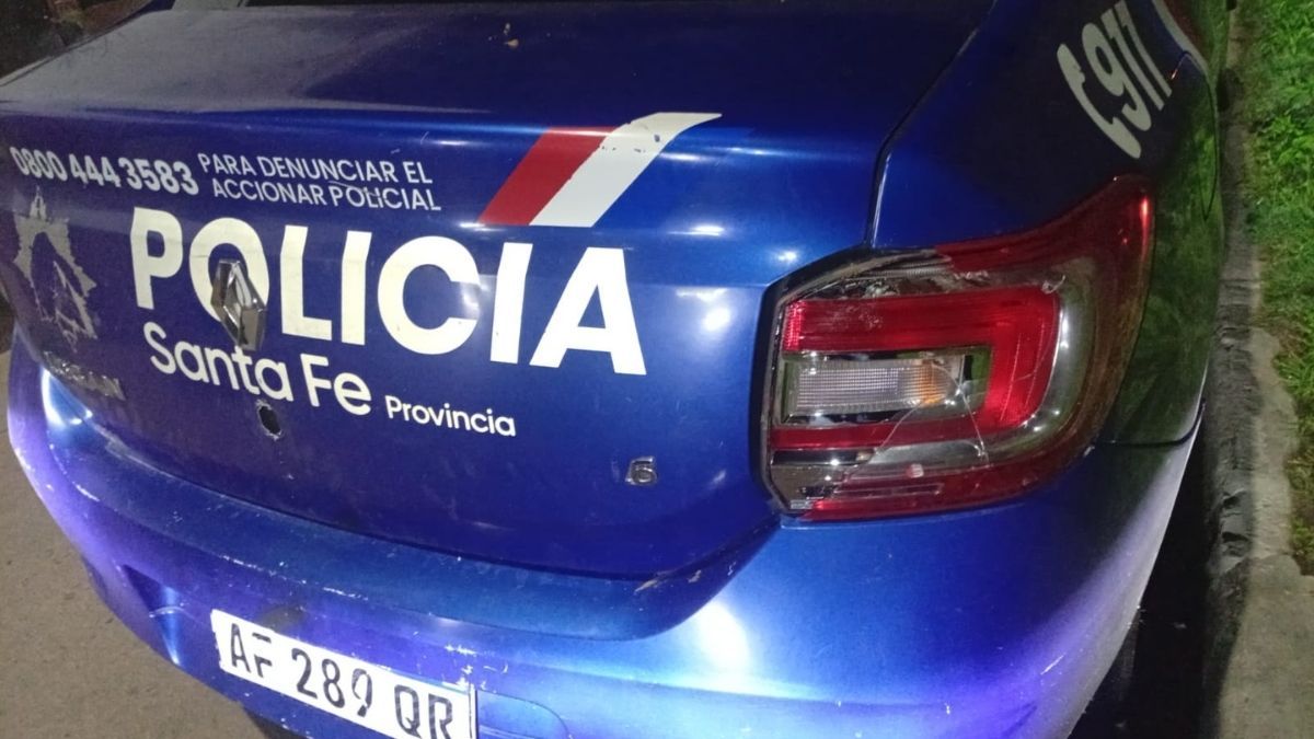 Patrullero apedreado en barrio Barranquitas