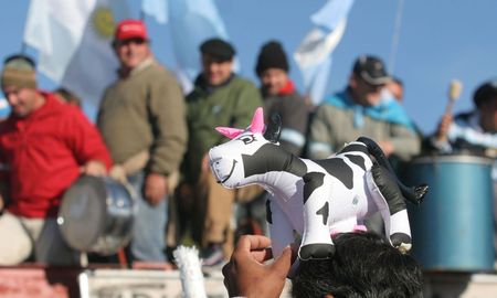 Frente a la proximidad de un año electoral, algunas entidades del sector “aparecen más activas con determinados temas y en sincronía con algunos políticos, indicó el titular de Economía. Frente a la proximidad de un año electoral, algunas entidades del sector “aparecen más activas con determinados temas y en sincronía con algunos políticos, indicó el titular de Economía.
