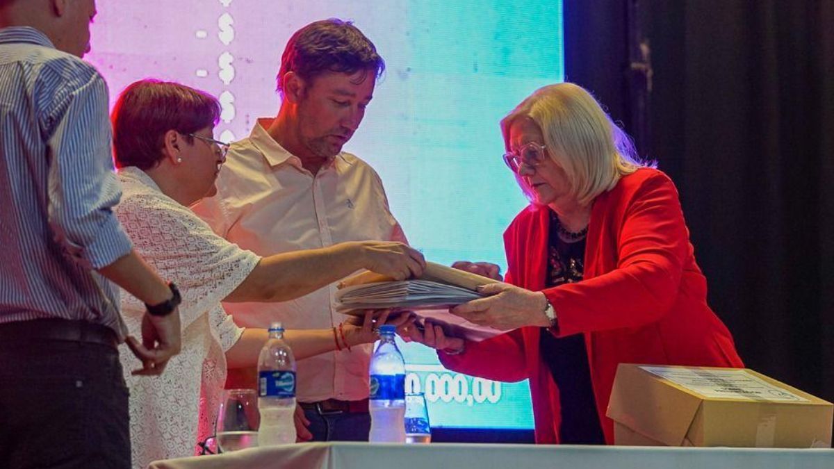 Se abrieron las ofertas para la primera etapa de los trabajos del nuevo sistema de provisión de agua potable para Sastre y Ortíz.