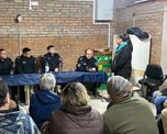 Vecinos de Villa Añatí tuvieron una reunión por seguridad, debido al aumento de hechos delictivos. Vecinos de Villa Añatí tuvieron una reunión por seguridad, debido al aumento de hechos delictivos.