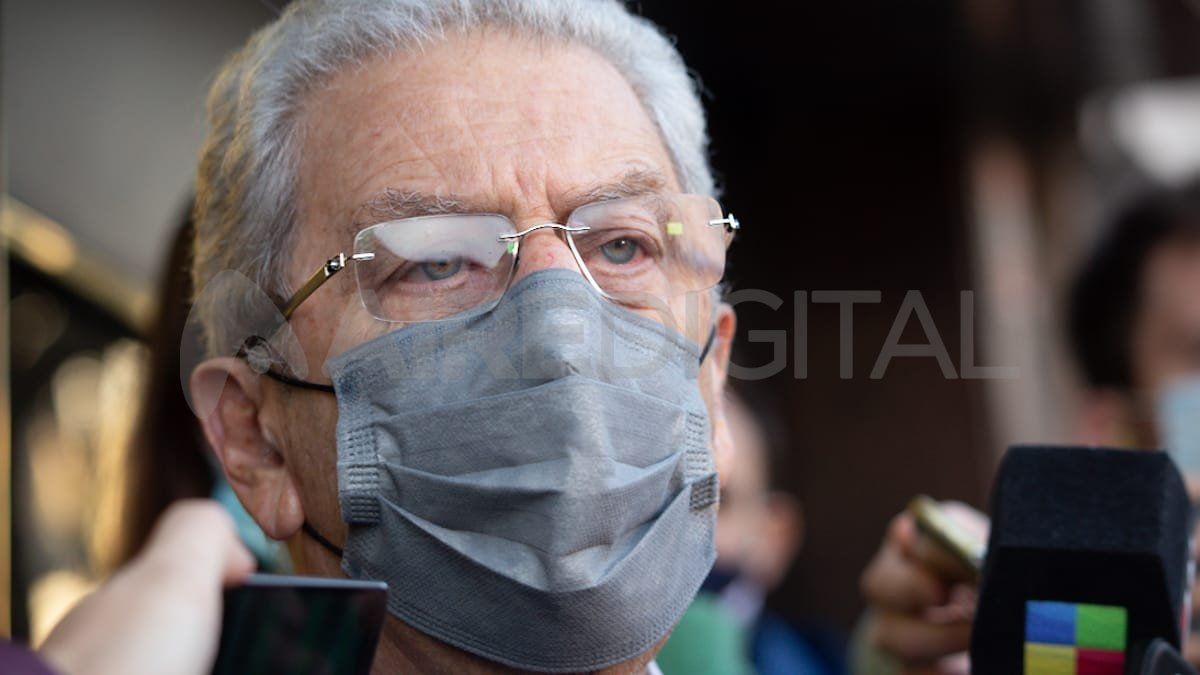Juan Carlos Mercier despidió al Lole Reutemann este jueves en la casa de sepelios.