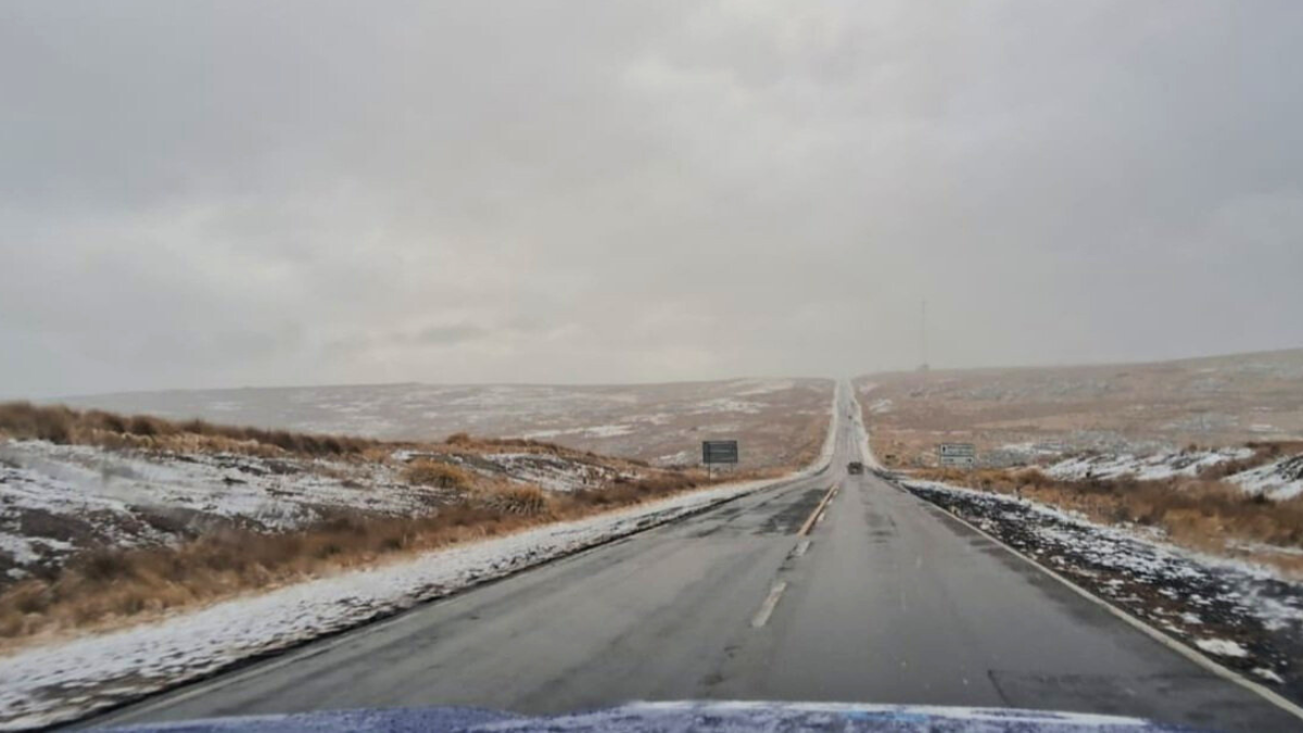 Nieve en el Camino de las Altas Cumbres en Córdoba.