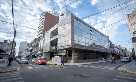 El juicio oral y público por la Causa Laguna Paiva II, que investiga crímenes cometidos en la última dictadura, se lleva adelante en el Tribunal Oral Federal de Santa Fe. El juicio oral y público por la Causa Laguna Paiva II, que investiga crímenes cometidos en la última dictadura, se lleva adelante en el Tribunal Oral Federal de Santa Fe.