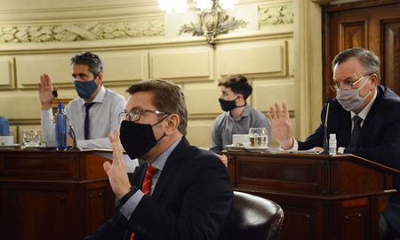 “Hemos logrado incluir nuestras propuestas en puntos de suma relevancia, dijo Michlig sobre el Presupuesto 2021 de Santa Fe. “Hemos logrado incluir nuestras propuestas en puntos de suma relevancia, dijo Michlig sobre el Presupuesto 2021 de Santa Fe.