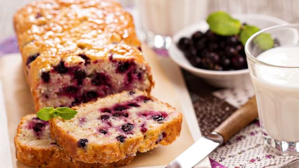 Budín de frutos rojos y banana saludable. Budín de frutos rojos y banana saludable.