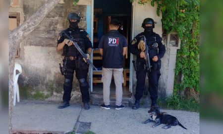 La PDI realizó operativos en el barrio Belgrano por una causa de microtráfico. Secuestraron cocaína, cannabis y celulares. Interviene el MPA. La PDI realizó operativos en el barrio Belgrano por una causa de microtráfico. Secuestraron cocaína, cannabis y celulares. Interviene el MPA.