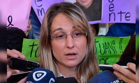 El secretario del fiscal Ponce Asahad llamaba a Serena para que “parara la oreja” si se producían allanamientos y operativos policiales en agencias de juego clandestino y puertos secos de San Lorenzo. El secretario del fiscal Ponce Asahad llamaba a Serena para que “parara la oreja” si se producían allanamientos y operativos policiales en agencias de juego clandestino y puertos secos de San Lorenzo.