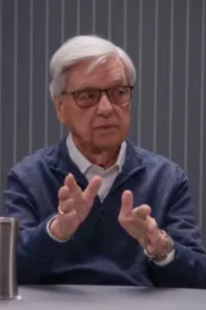 El Dr. Hal Puthoff es un físico cuántico que ha trabajado con la NSA y la CIA, asesoró al gobierno de los EE. UU. sobre la ciencia de los UAP (Fenómenos Anómalos No Identificados) y se desempeñó como principal asesor científico de Robert Bigelow en Bigelow Aerospace. &nbsp;