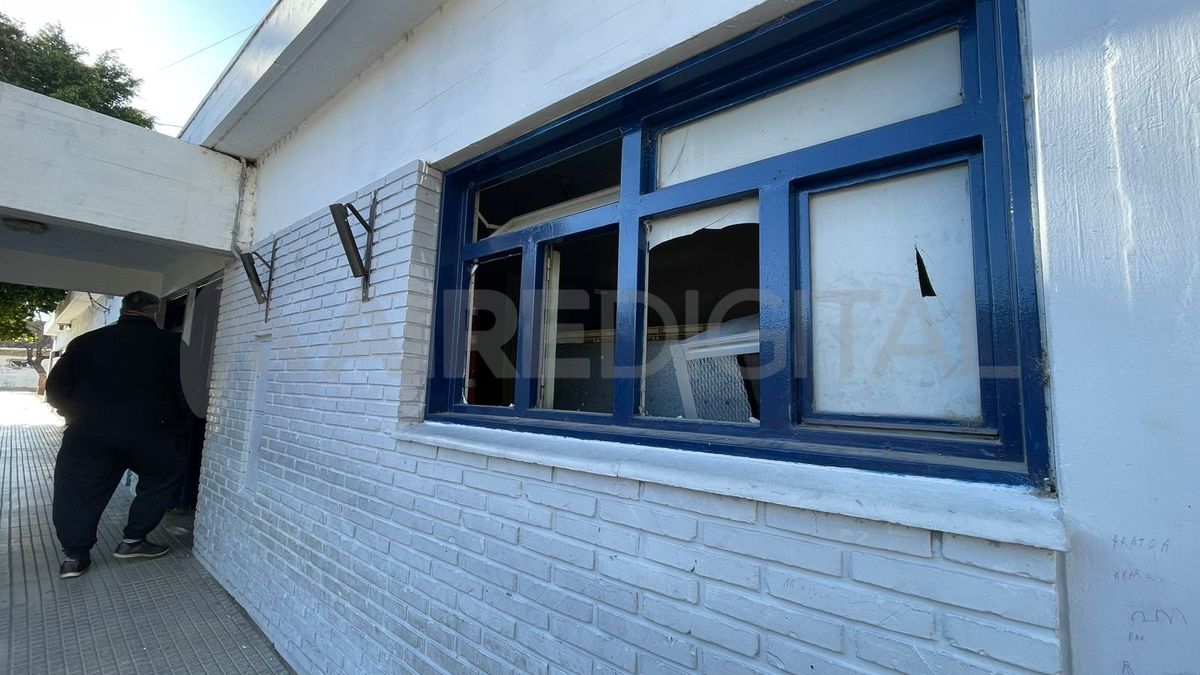 Así quedó la Comisaría 25° de barrio El Pozo tras una batalla campal