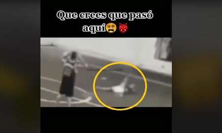 Video: estaban jugando un picadito y un fantasma lo tiró al piso y lo arrastró Video: estaban jugando un picadito y un fantasma lo tiró al piso y lo arrastró