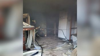 Impactante incendio en una vivienda de San José del Rincón: no hubo heridos
