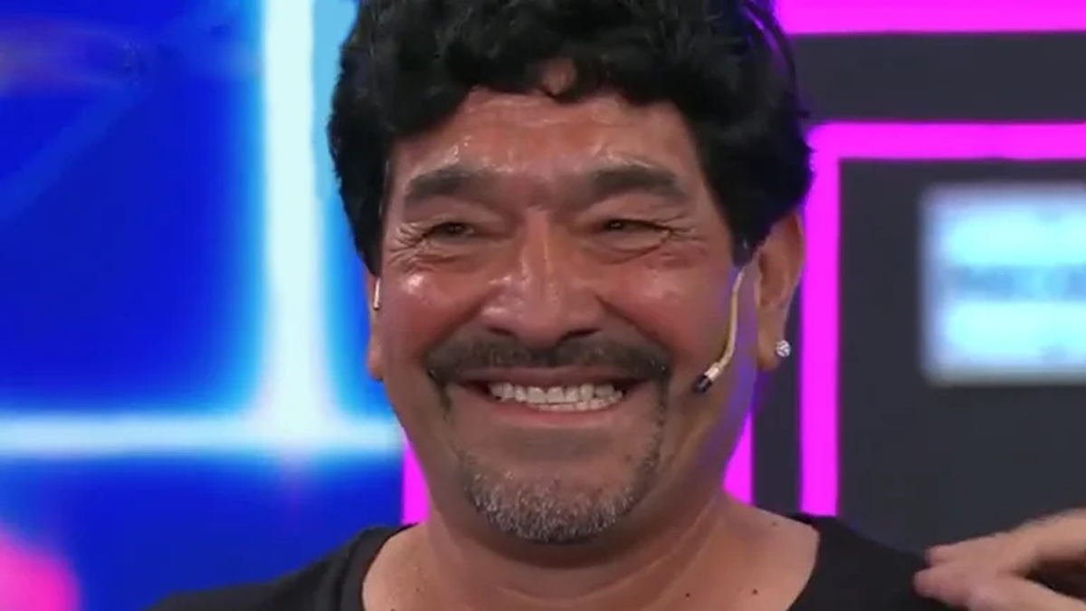 El "doble" de Diego Maradona se present&oacute; en el programa de Guido Kaczka.