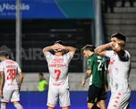 Club Atlético Unión perdió con Banfield y quedó afuera de la Coa Argentina. Al Tatengue queda en la pelea únicamente del torneo local. Club Atlético Unión perdió con Banfield y quedó afuera de la Coa Argentina. Al Tatengue queda en la pelea únicamente del torneo local.