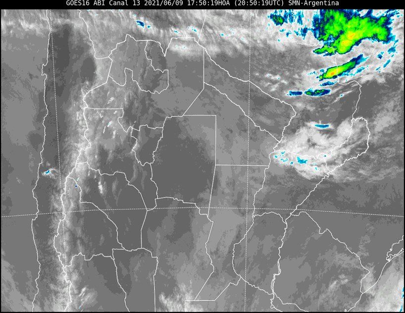 Imagen satelital del tiempo a las 17.50 horas del martes.